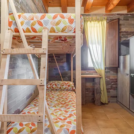 Marta Maria Con Giardino