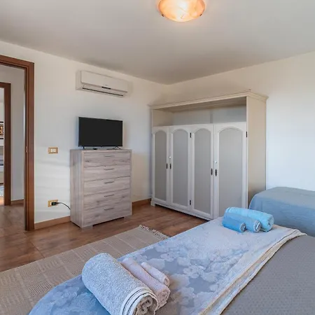 Marta Maria Con Giardino *